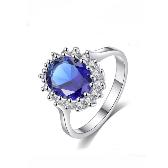 Sterling Silver Sapphire Stone Ring - Picture 4 of 5
